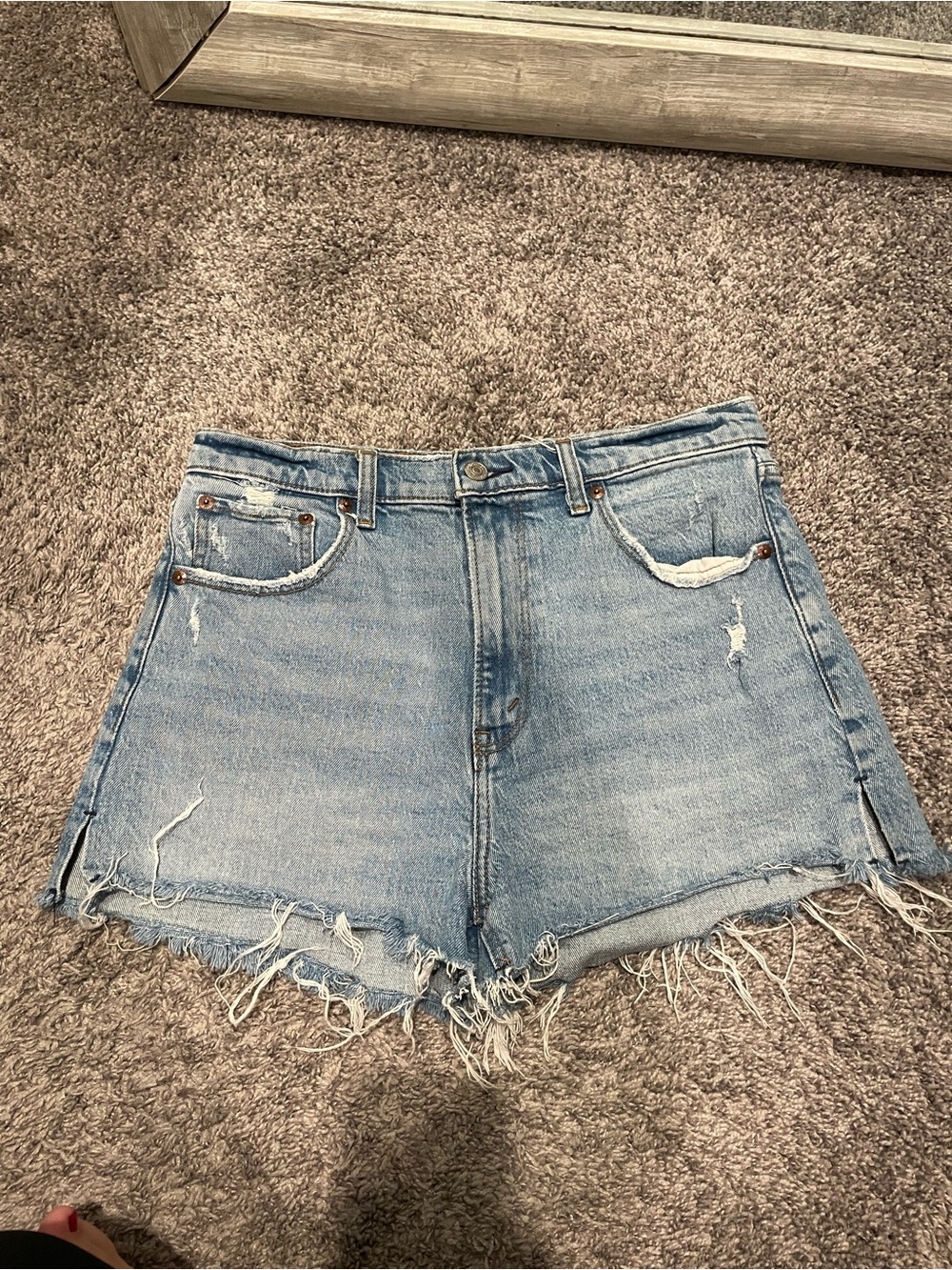 Abercrombie & Fitch High Rise Mom Jean Shorts